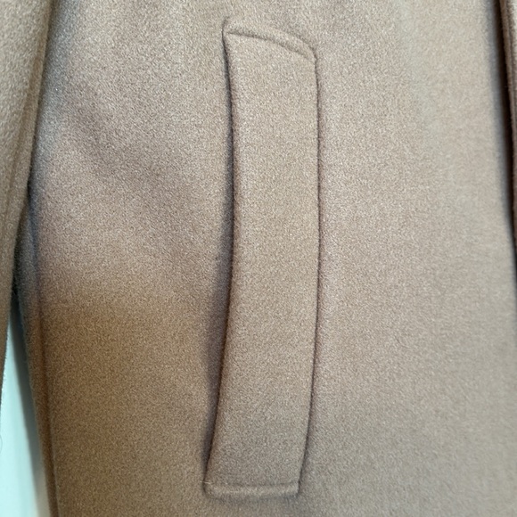 Beautiful Caramel Zara 4 way stretch. - Picture 3 of 7
